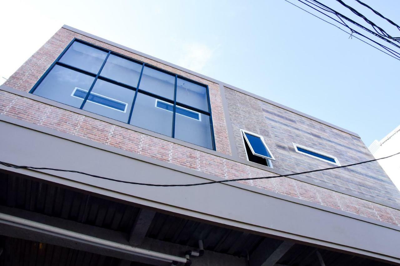 Hotel Reddoorz Near Mangga Dua Square Jakarta Exterior foto