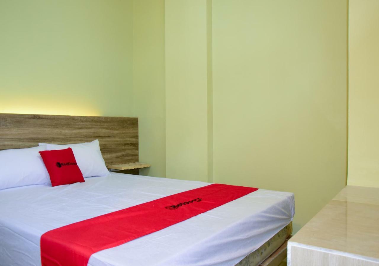 Hotel Reddoorz Near Mangga Dua Square Jakarta Exterior foto