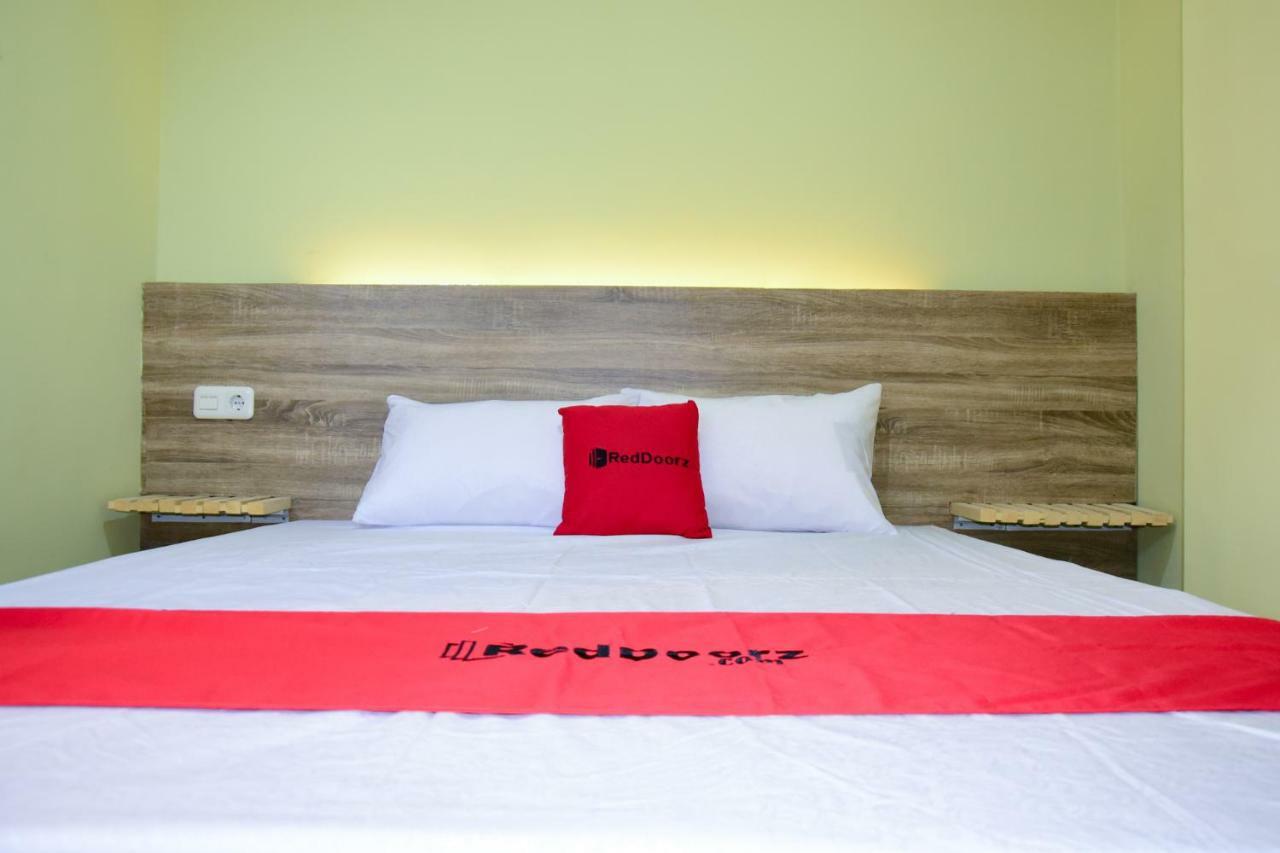 Hotel Reddoorz Near Mangga Dua Square Jakarta Exterior foto